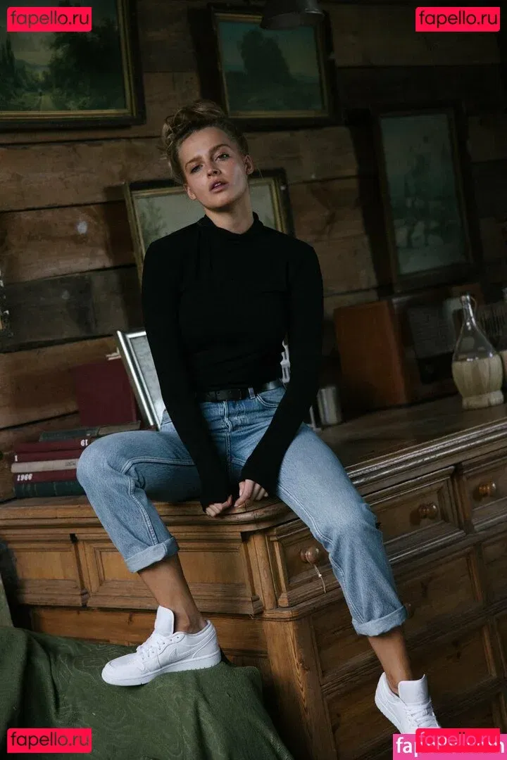 Karolina Pisarek Onlyfans Photo Gallery 