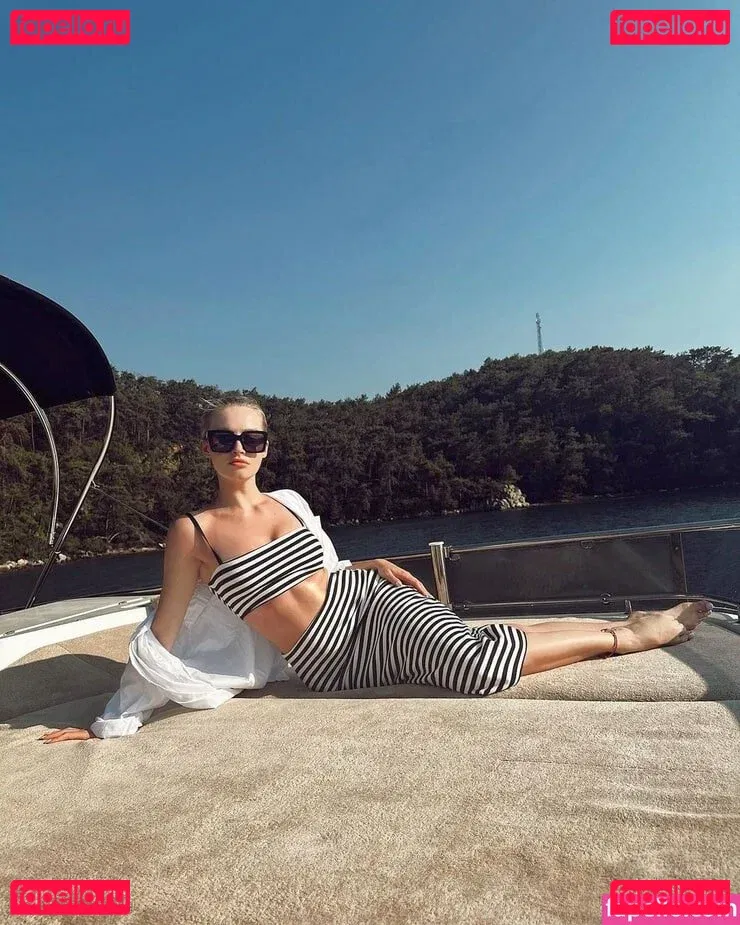 Karolina Pisarek Onlyfans Photo Gallery 