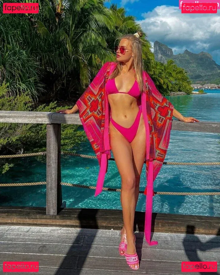 Karolina Pisarek Onlyfans Photo Gallery 