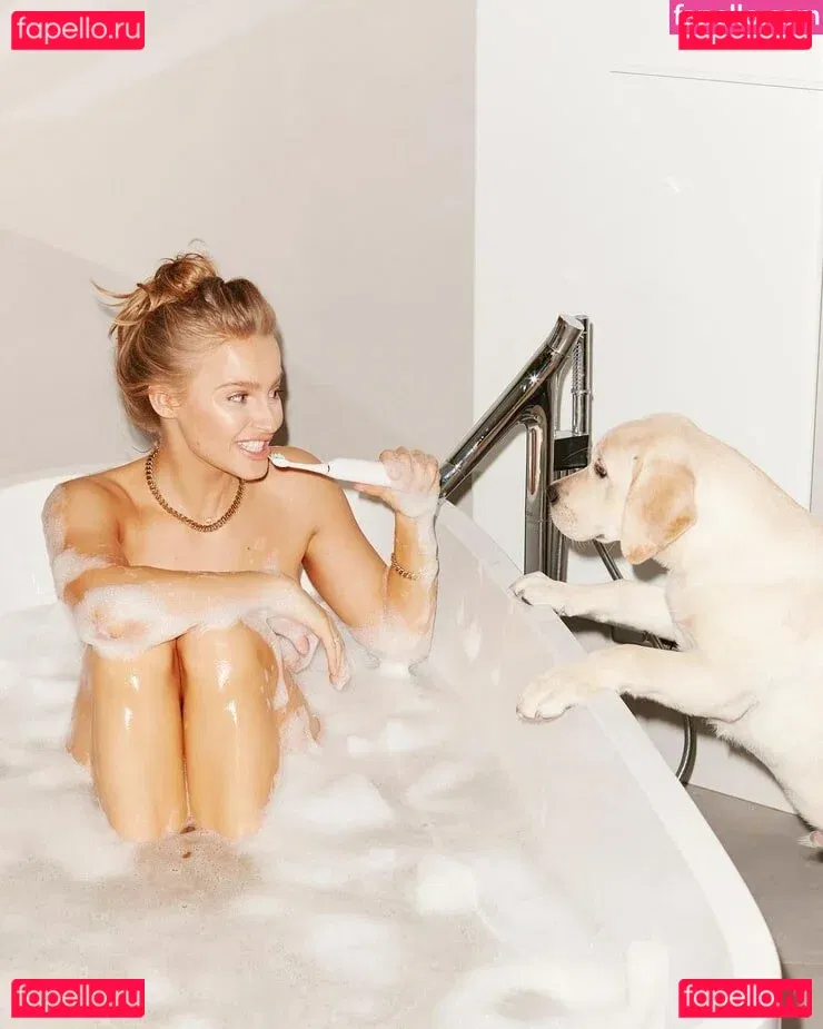 Karolina Pisarek Onlyfans Photo Gallery 