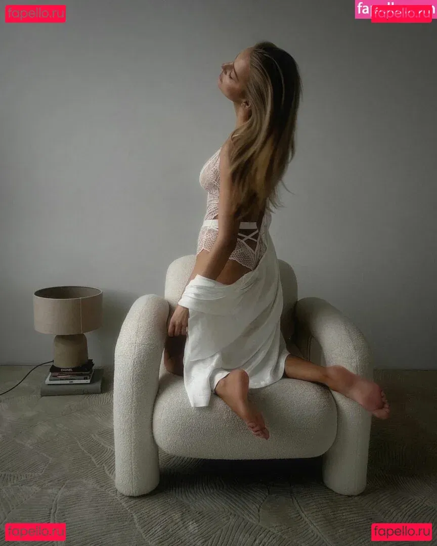 Karolina Pisarek Onlyfans Photo Gallery 