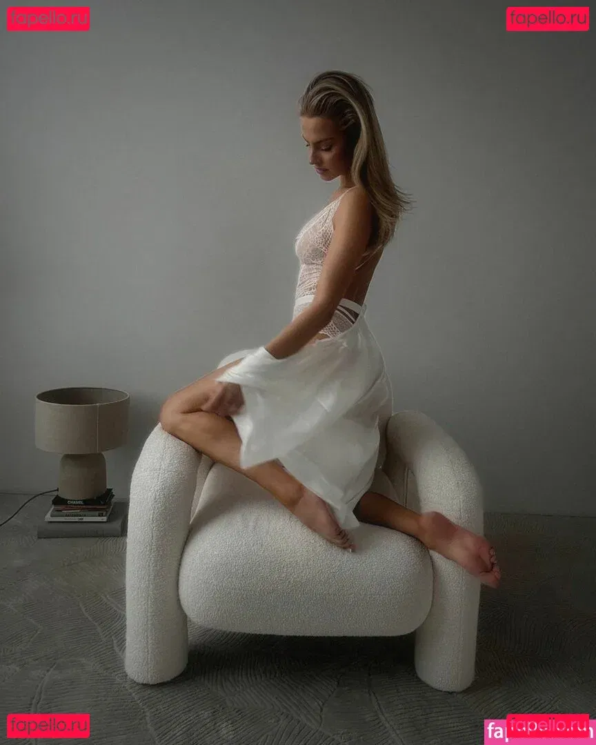 Karolina Pisarek Onlyfans Photo Gallery 