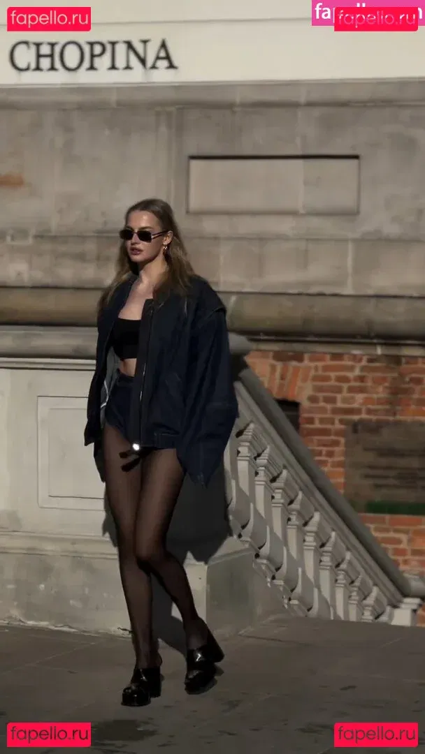 Karolina Pisarek Onlyfans Photo Gallery 