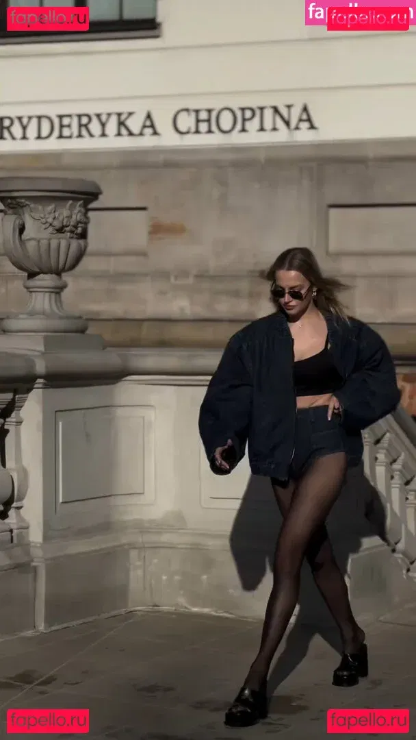 Karolina Pisarek Onlyfans Photo Gallery 