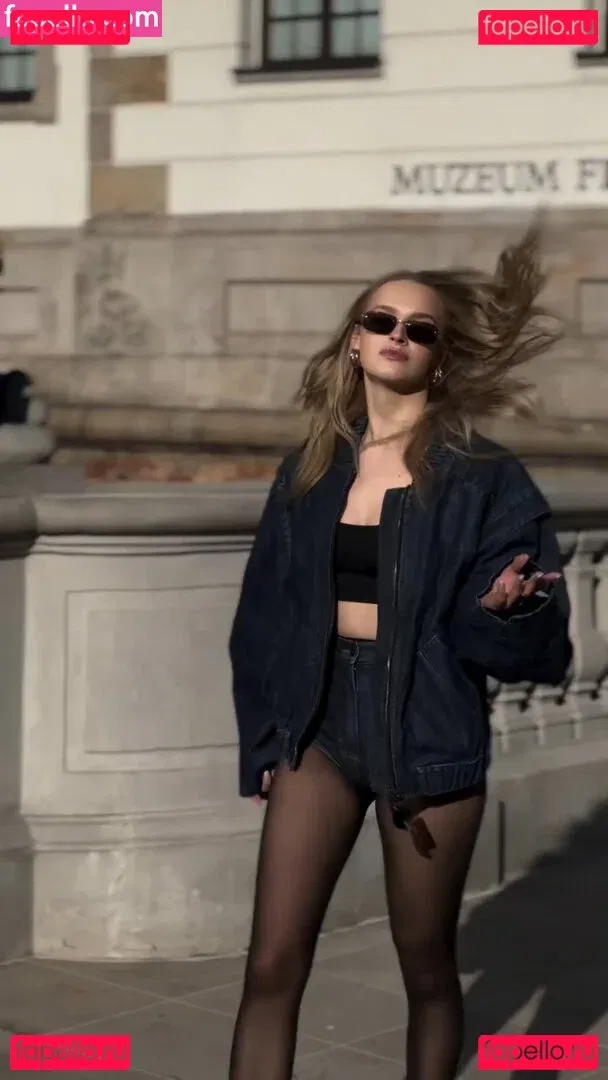 Karolina Pisarek Onlyfans Photo Gallery 