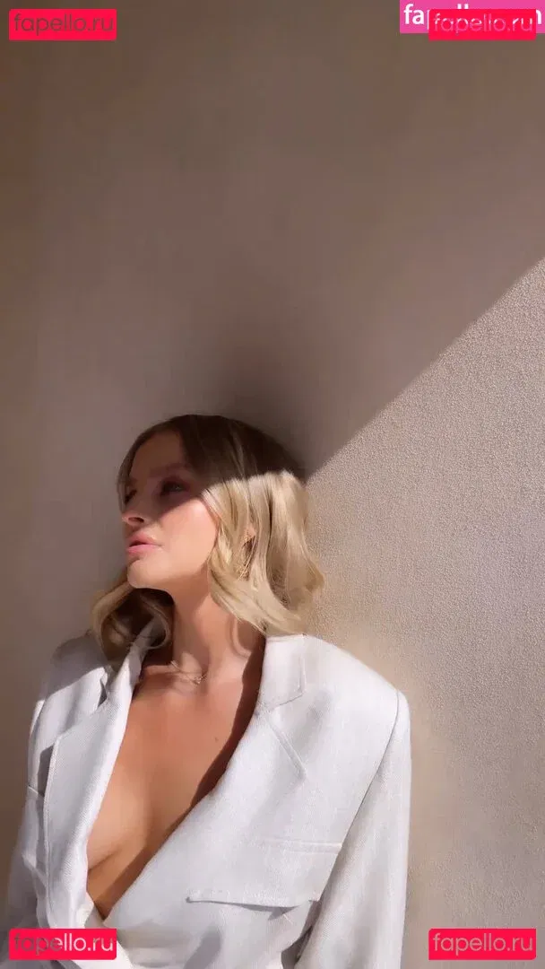 Karolina Pisarek Onlyfans Photo Gallery 