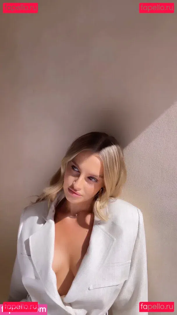 Karolina Pisarek Onlyfans Photo Gallery 