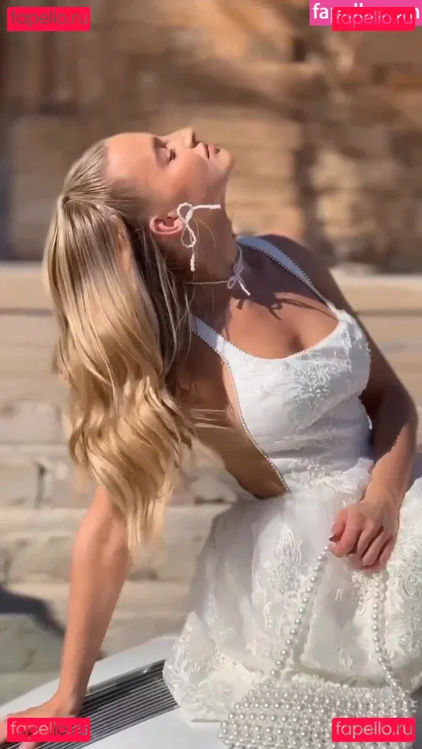 Karolina Pisarek Onlyfans Photo Gallery 