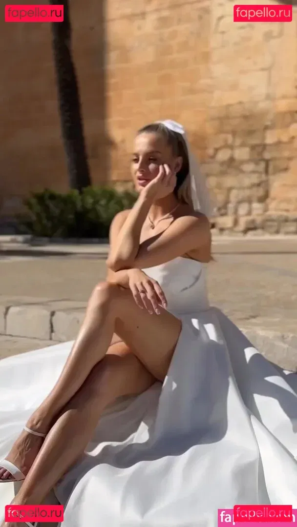 Karolina Pisarek Onlyfans Photo Gallery 