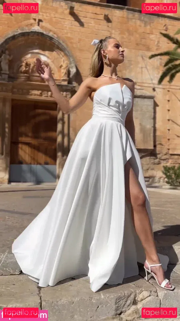 Karolina Pisarek Onlyfans Photo Gallery 