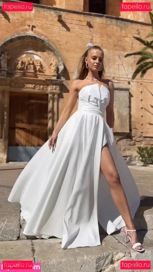 Karolina Pisarek Onlyfans Photo Gallery 