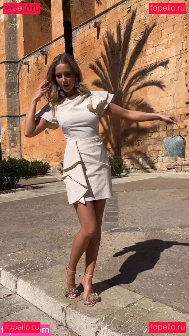 Karolina Pisarek Onlyfans Photo Gallery 