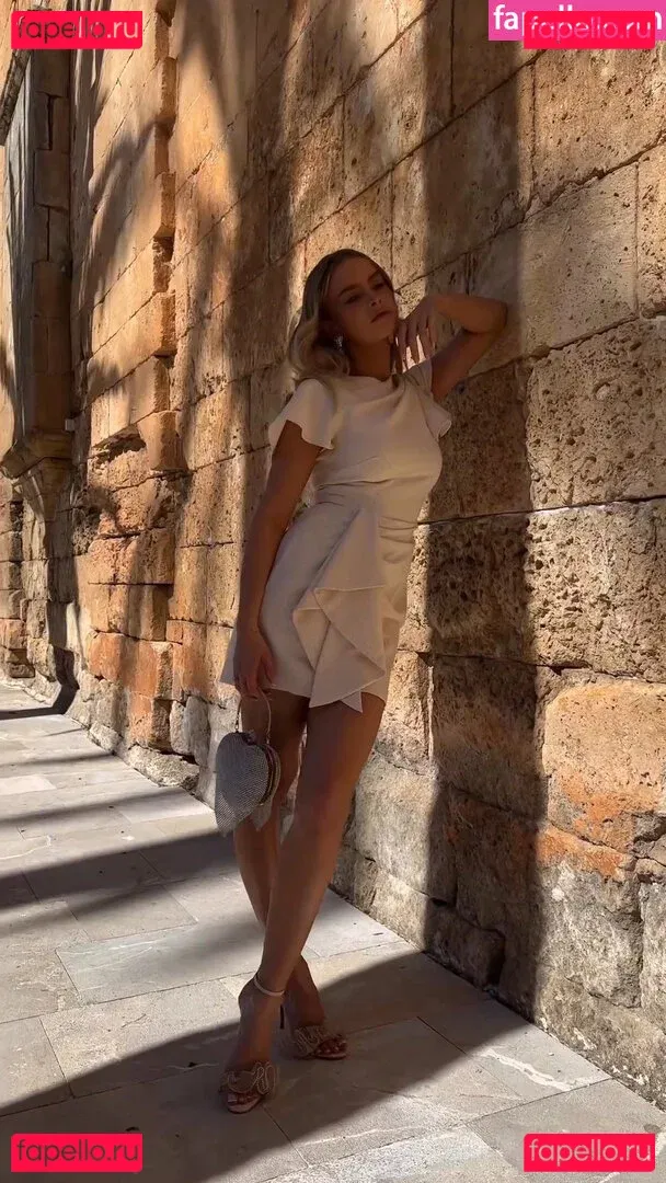 Karolina Pisarek Onlyfans Photo Gallery 