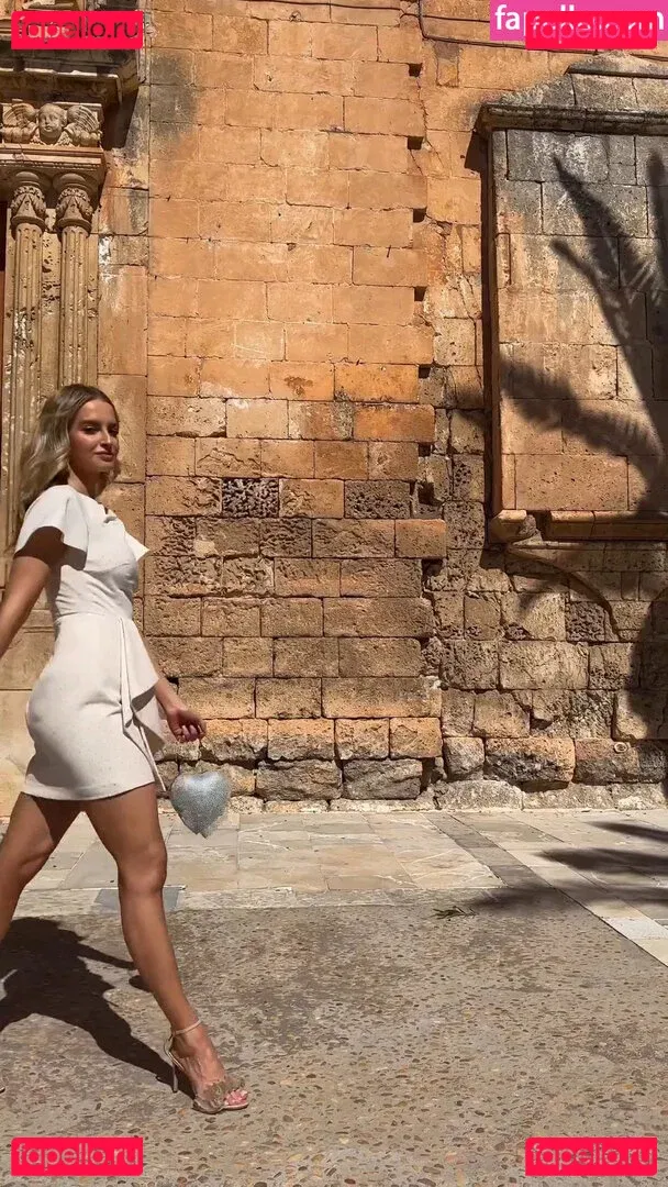 Karolina Pisarek Onlyfans Photo Gallery 