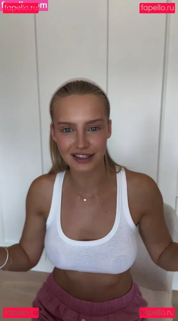 Karolina Pisarek Onlyfans Photo Gallery 