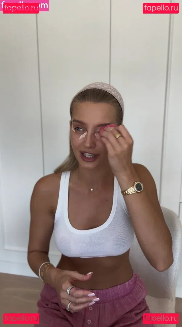 Karolina Pisarek Onlyfans Photo Gallery 