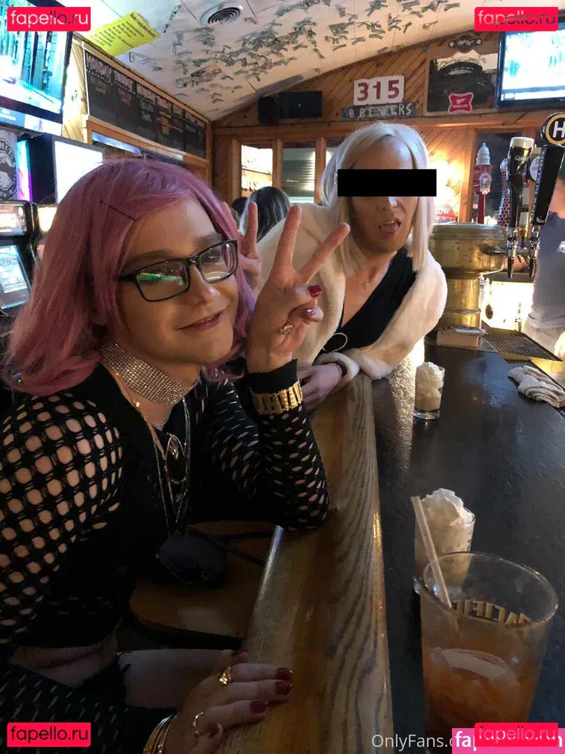 rileycross Onlyfans Photo Gallery 