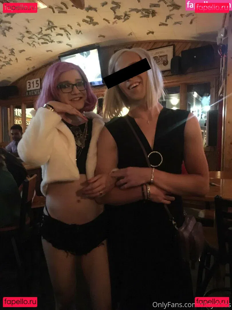 rileycross Onlyfans Photo Gallery 