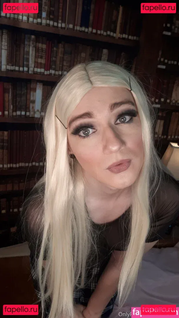 rileycross Onlyfans Photo Gallery 