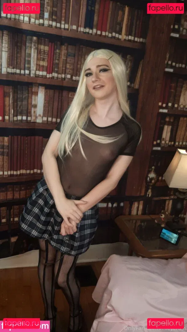 rileycross Onlyfans Photo Gallery 