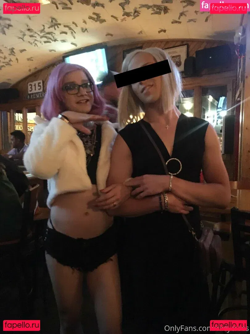 rileycross Onlyfans Photo Gallery 