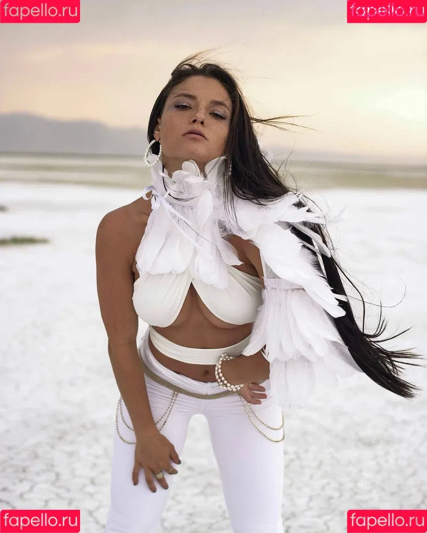 Jade Chynoweth Onlyfans Photo Gallery 