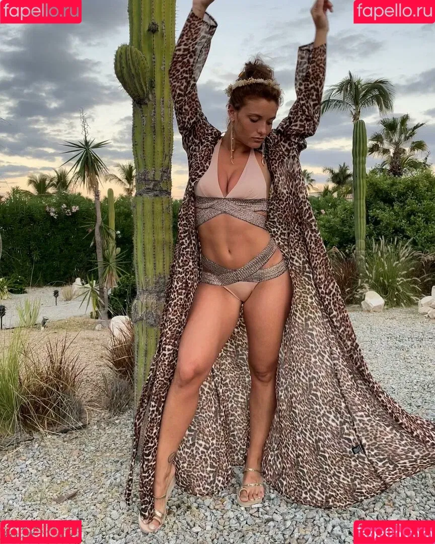 Jade Chynoweth Onlyfans Photo Gallery 