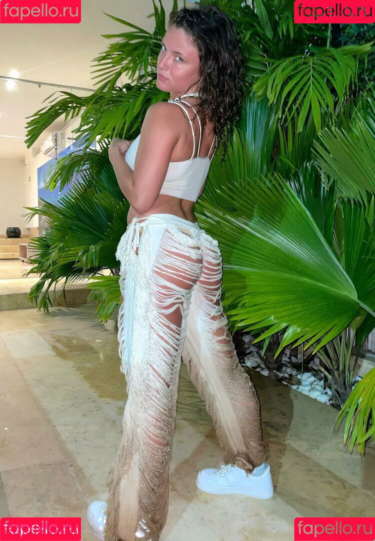 Jade Chynoweth Onlyfans Photo Gallery 