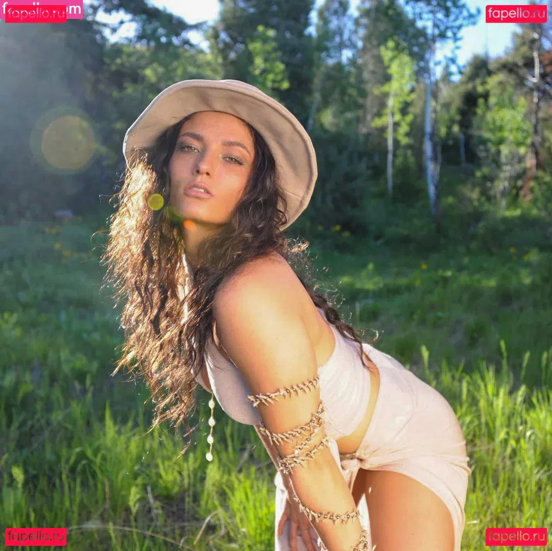 Jade Chynoweth Onlyfans Photo Gallery 