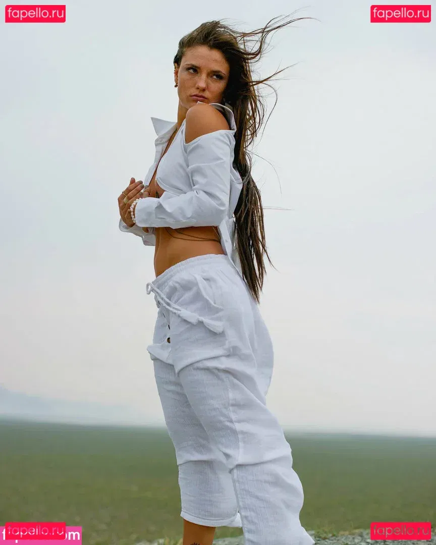 Jade Chynoweth Onlyfans Photo Gallery 