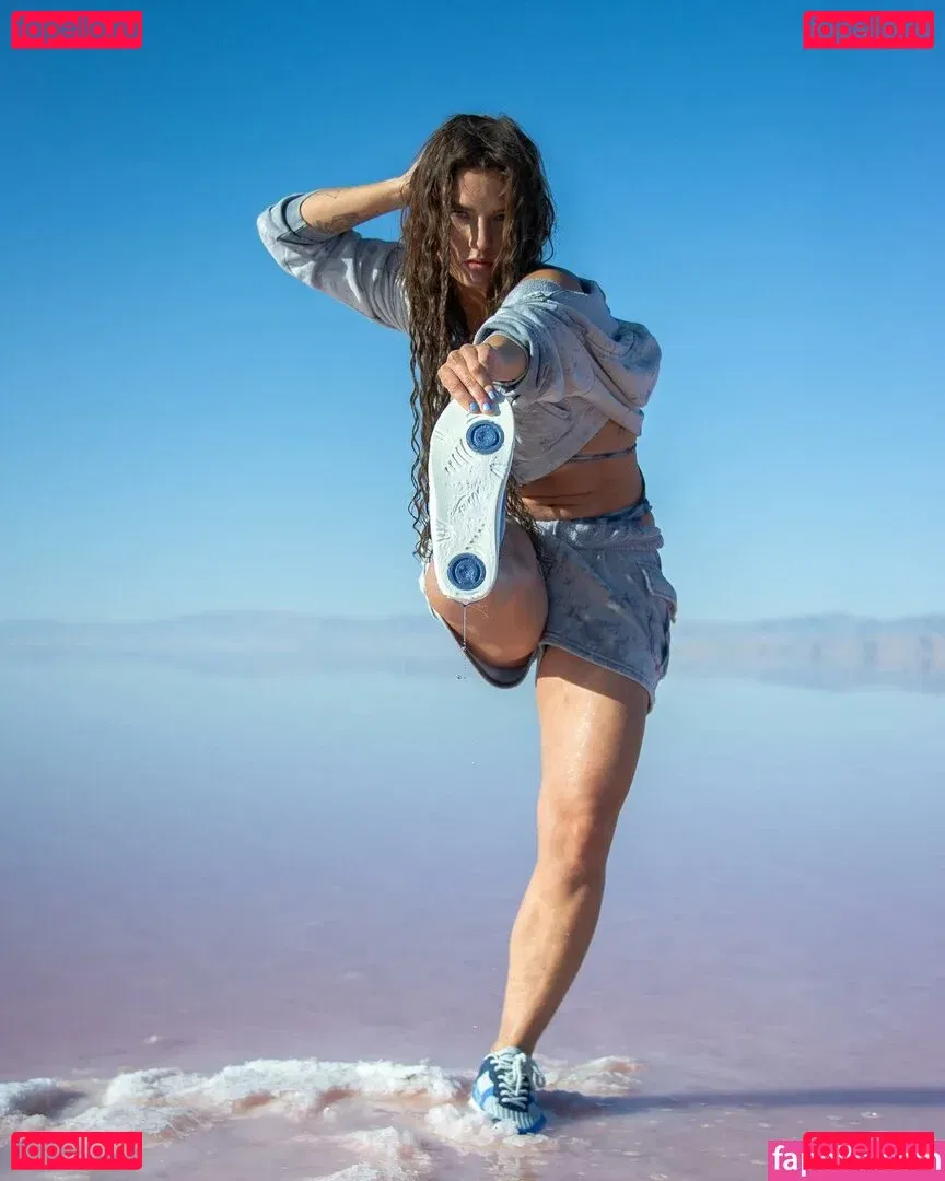 Jade Chynoweth Onlyfans Photo Gallery 