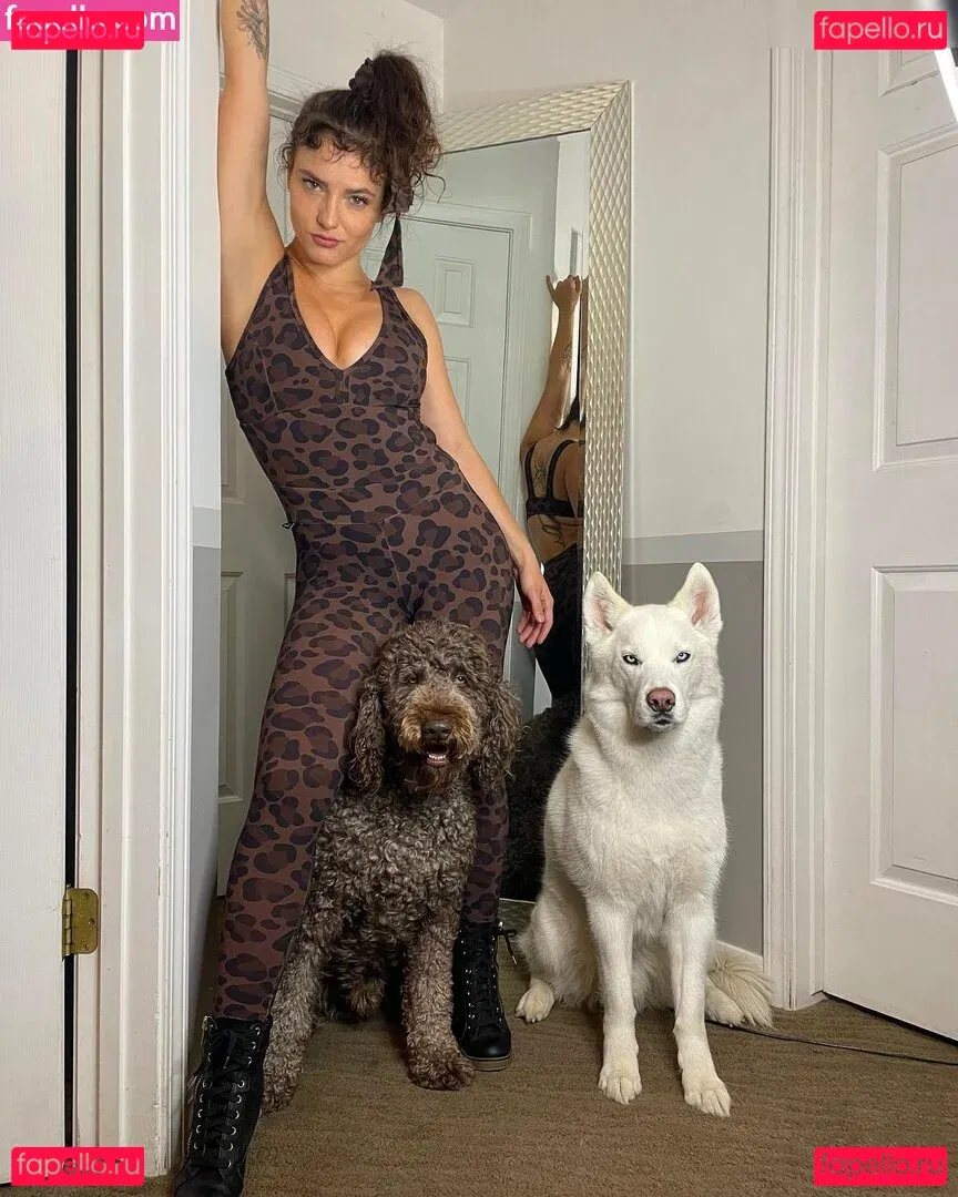 Jade Chynoweth Onlyfans Photo Gallery 