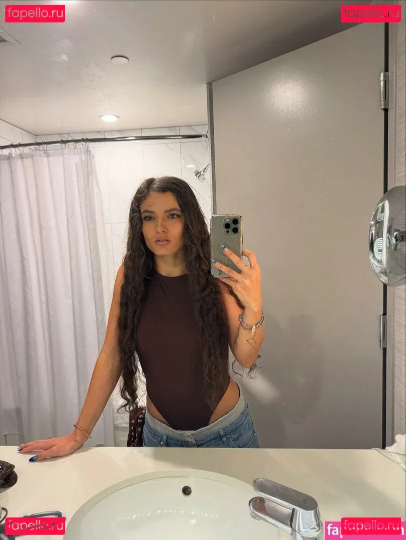 Jade Chynoweth Onlyfans Photo Gallery 