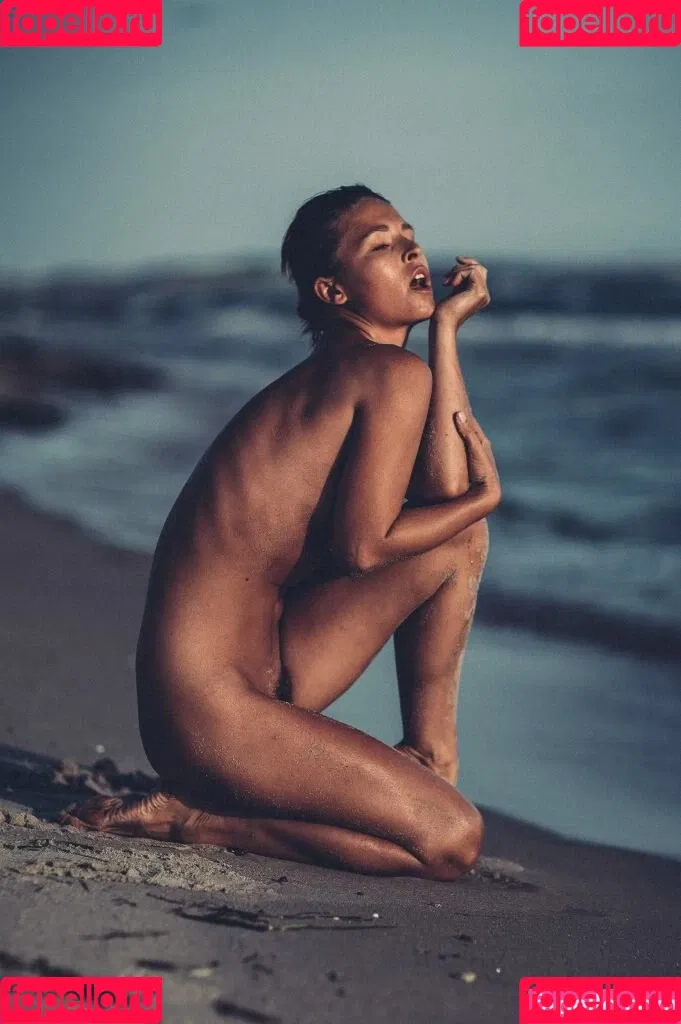 Marisa Papen Onlyfans Photo Gallery 