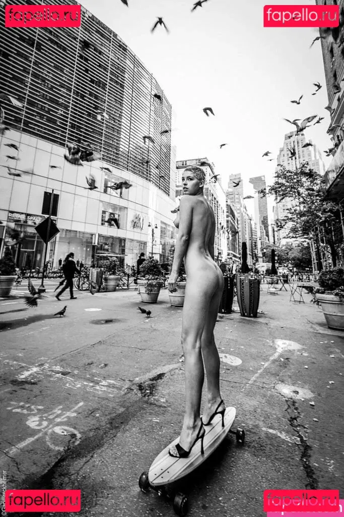 Marisa Papen Onlyfans Photo Gallery 