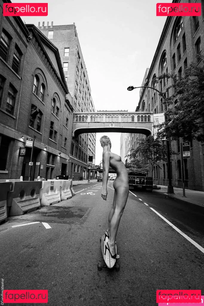 Marisa Papen Onlyfans Photo Gallery 