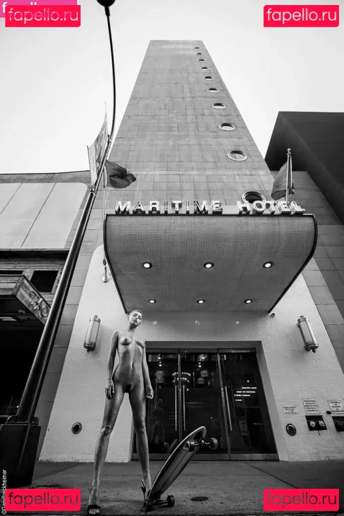 Marisa Papen Onlyfans Photo Gallery 