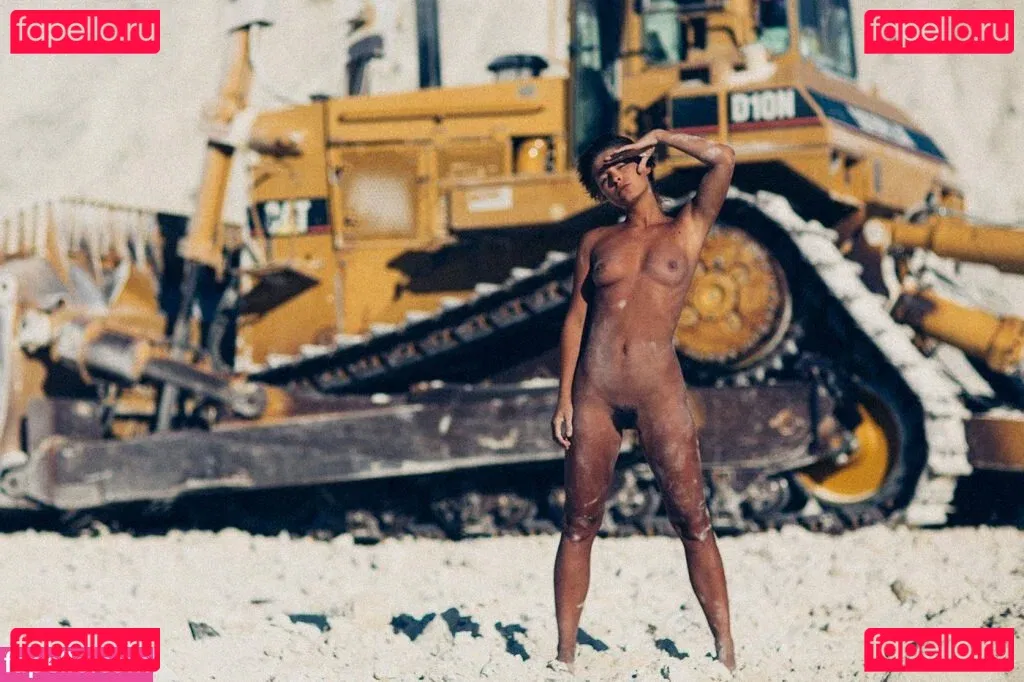 Marisa Papen Onlyfans Photo Gallery 