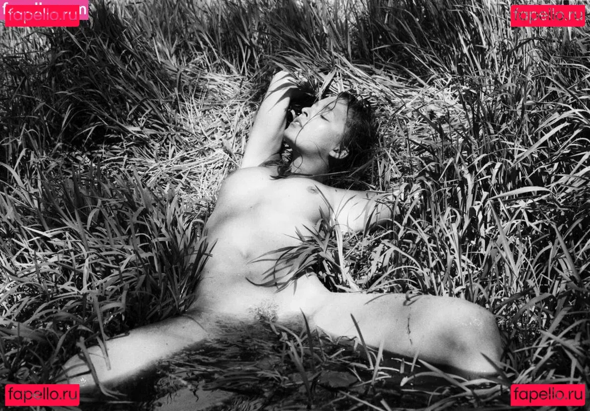 Marisa Papen Onlyfans Photo Gallery 