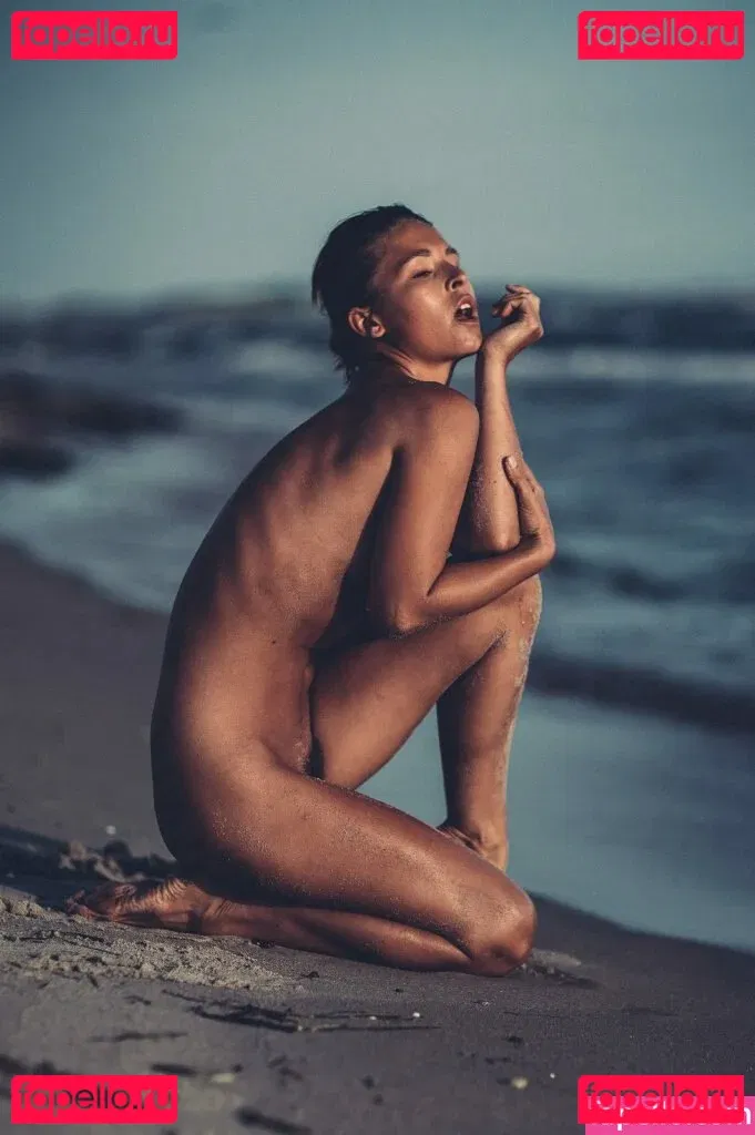 Marisa Papen Onlyfans Photo Gallery 