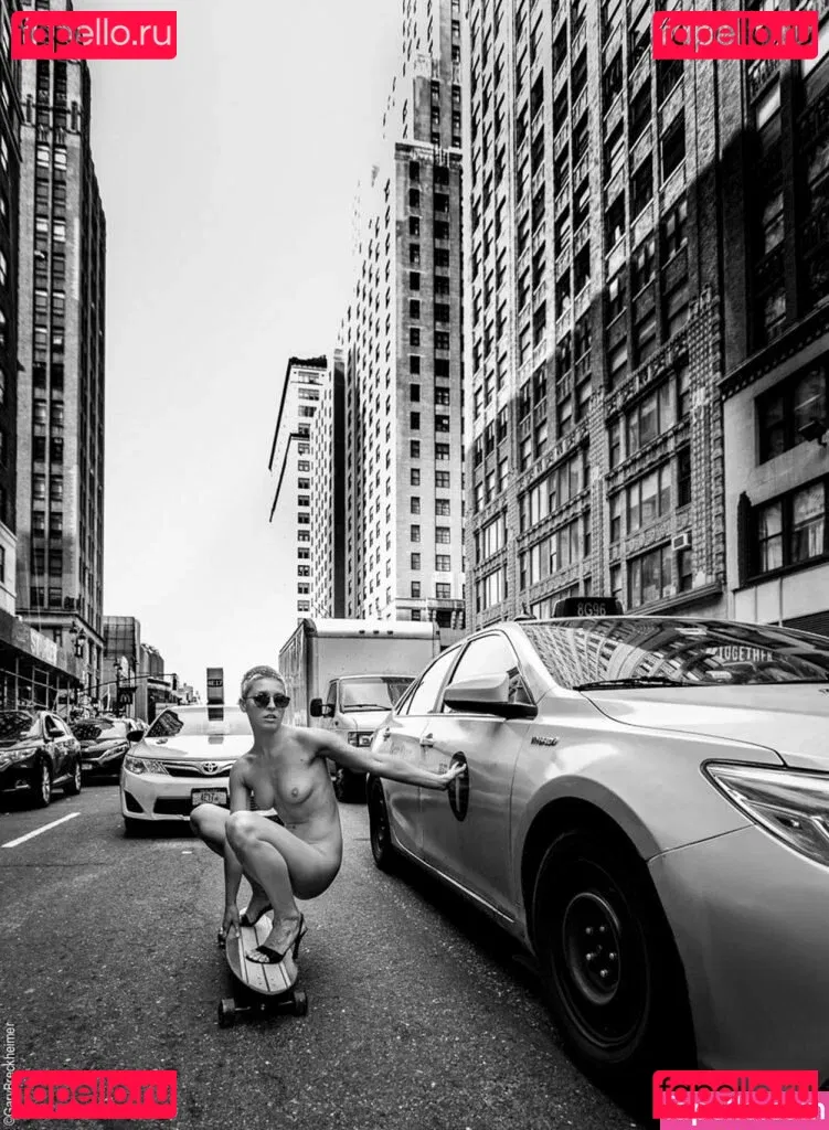 Marisa Papen Onlyfans Photo Gallery 