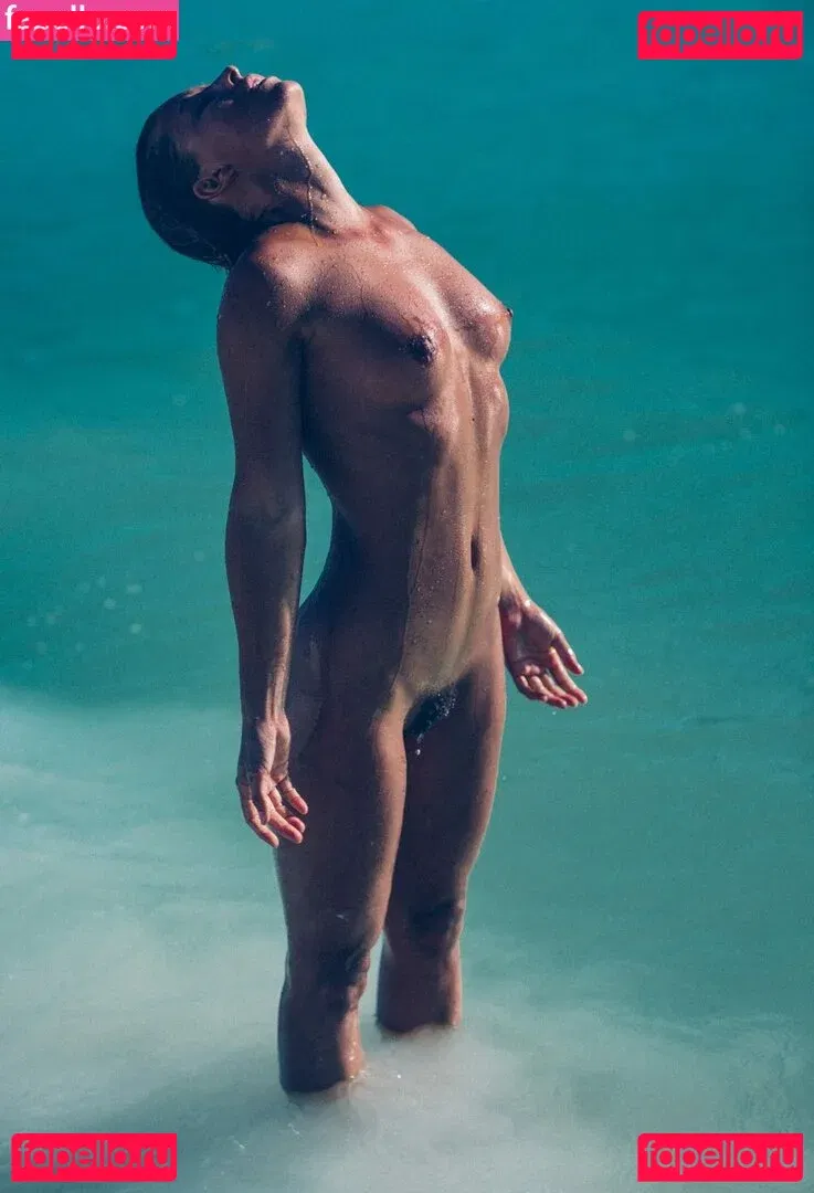 Marisa Papen Onlyfans Photo Gallery 