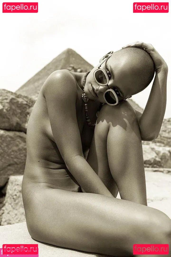 Marisa Papen Onlyfans Photo Gallery 