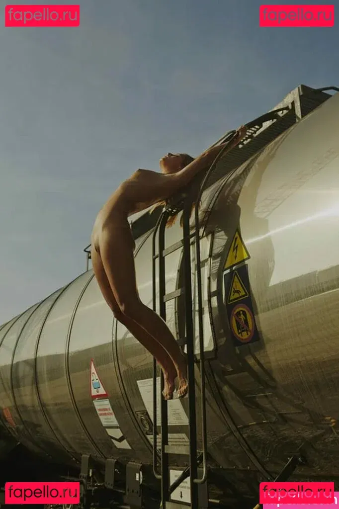 Marisa Papen Onlyfans Photo Gallery 