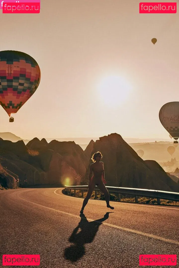 Marisa Papen Onlyfans Photo Gallery 