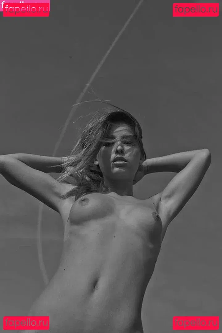 Marisa Papen Onlyfans Photo Gallery 