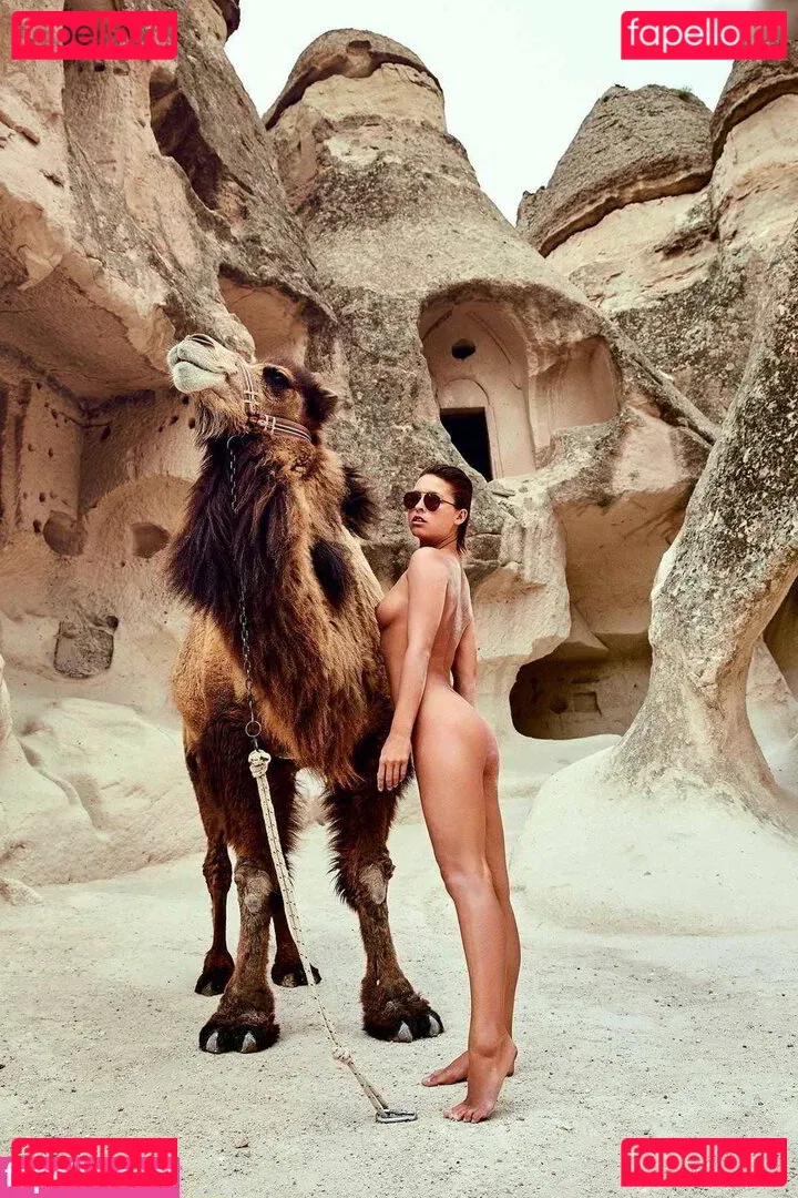 Marisa Papen Onlyfans Photo Gallery 