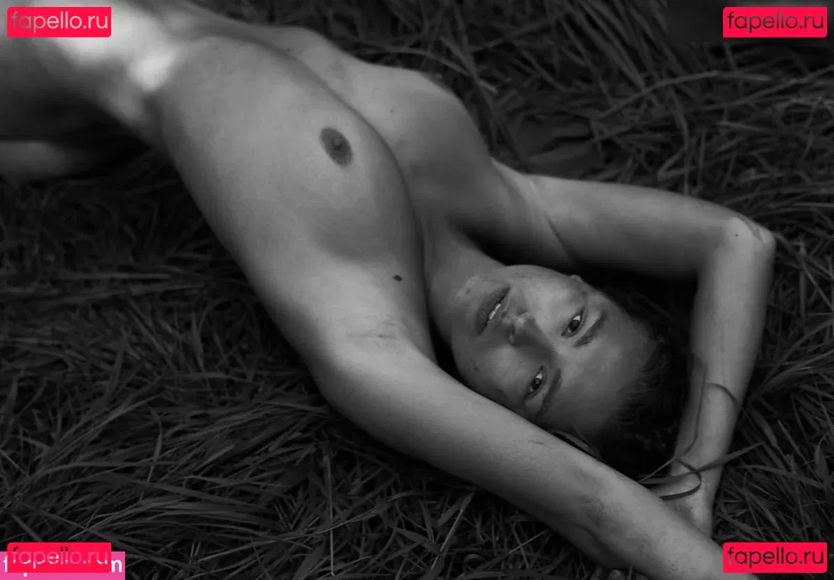 Marisa Papen Onlyfans Photo Gallery 