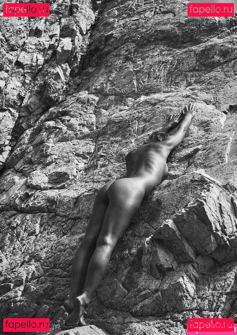 Marisa Papen Onlyfans Photo Gallery 