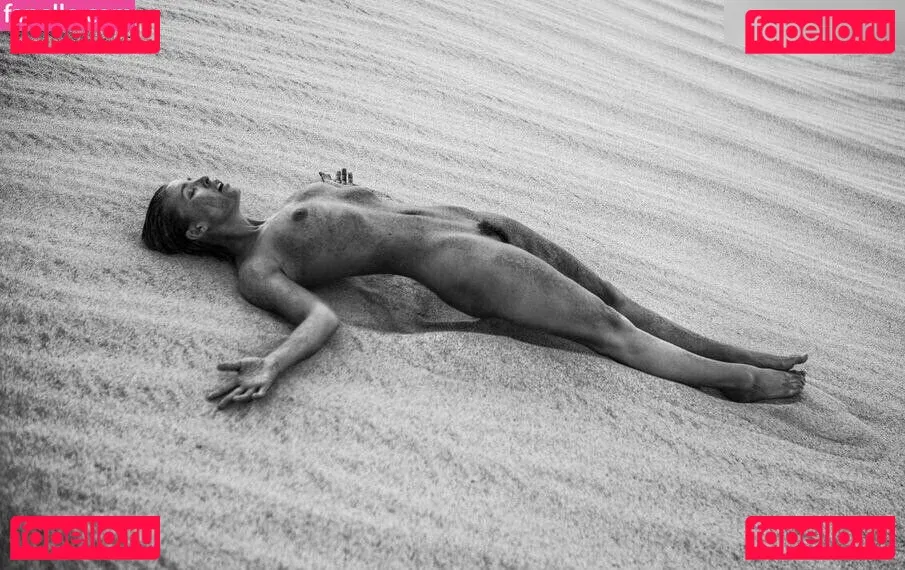 Marisa Papen Onlyfans Photo Gallery 